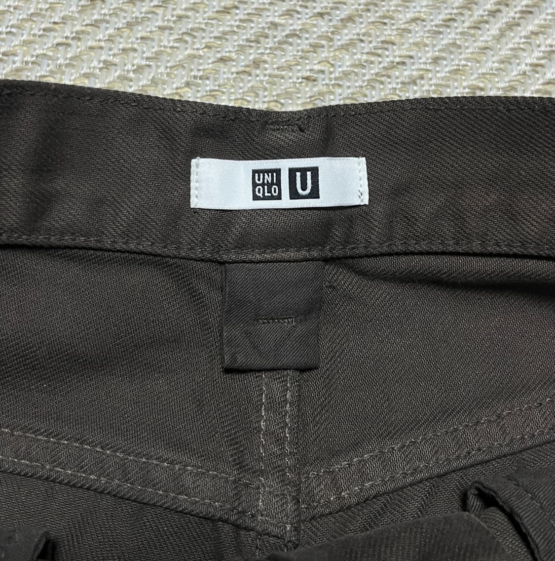 유니클로 U 원턱 와이드 배기 커브드 코튼 팬츠 24 상품이미지6