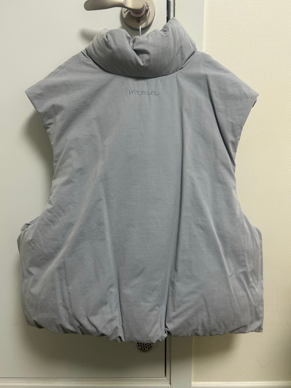 Hyein Seo padded vest 혜인서 패딩 베스트 조끼 애쉬블ㄹ 상품이미지5