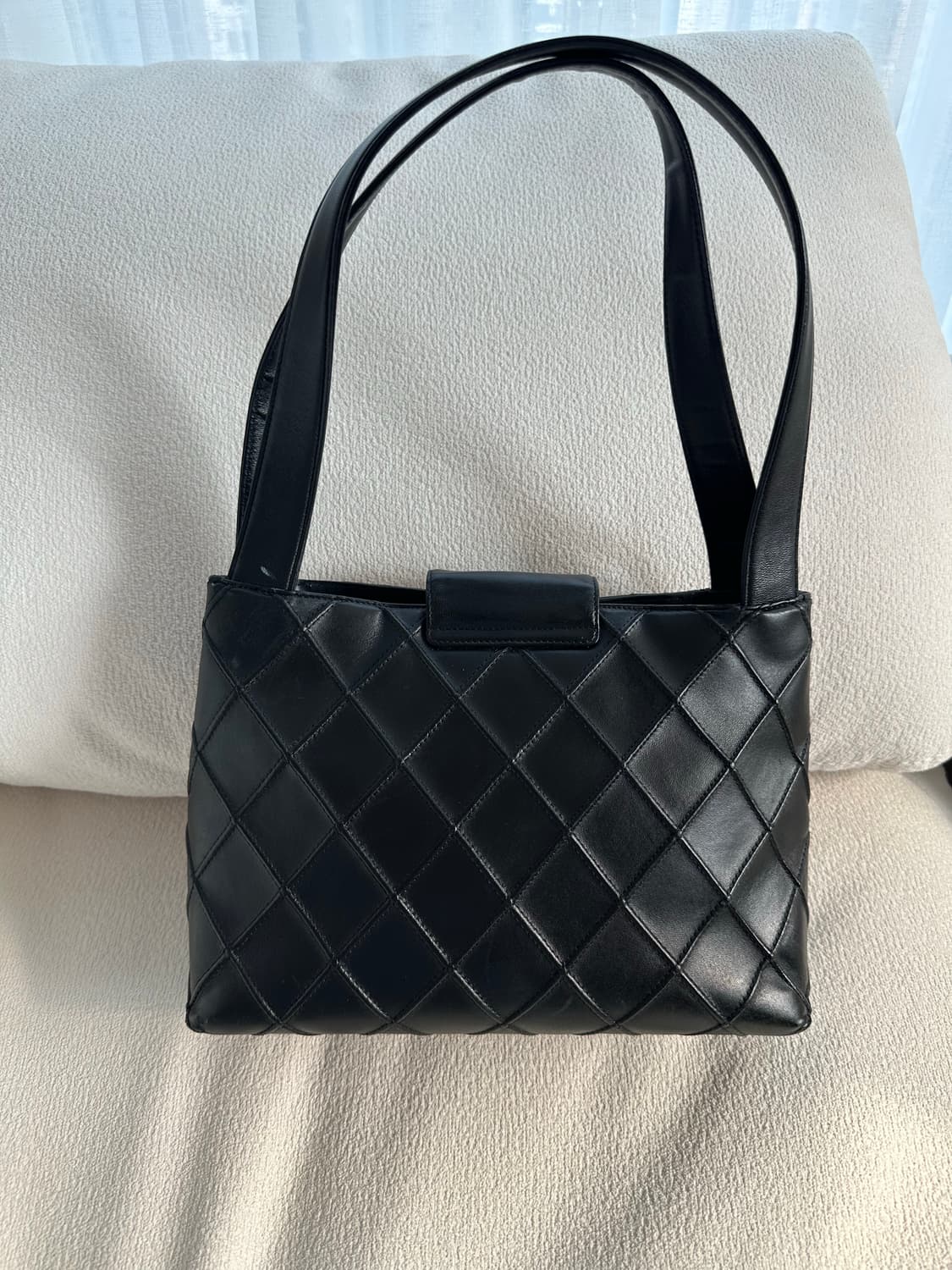 CHANEL 샤넬 빈티지 스티치 숄더백(6번대) 상품이미지3