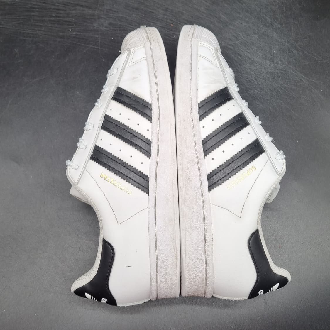 아디다스 슈퍼스타 흰검 스니커즈245 상품이미지5