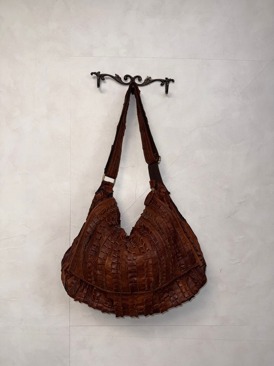 Brown lamb skin shirring wrinkled 크로스백  상품이미지2