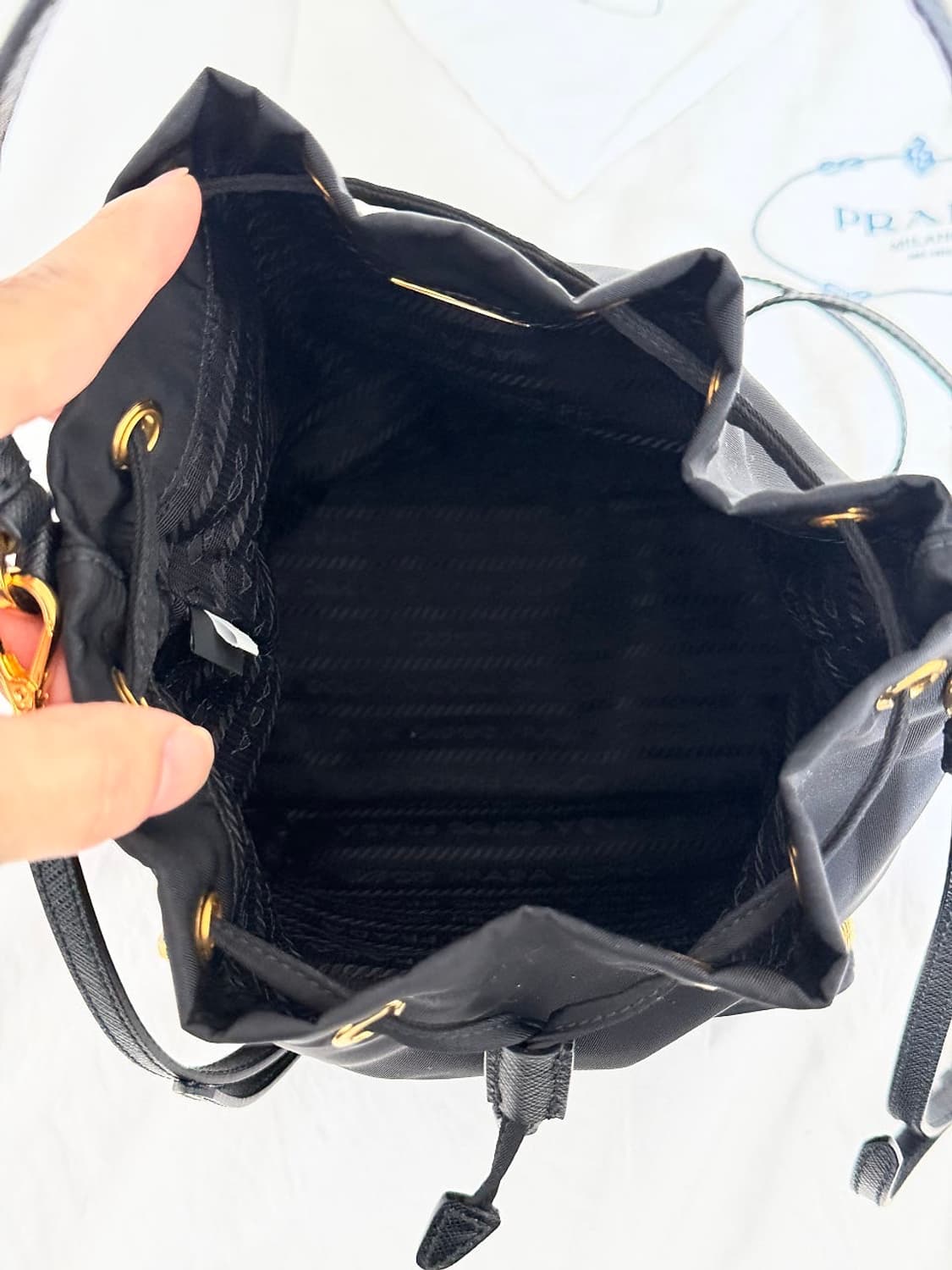 프라다 리나일론 버킷백 상품이미지7