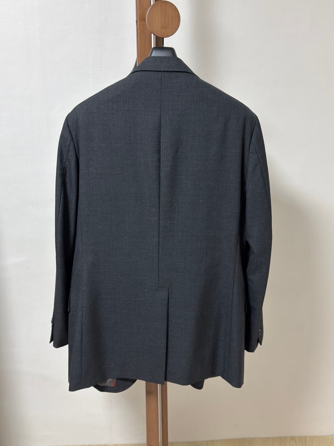 제이프레스 쓰리 버튼 자켓: 차콜 / AB7(100-105) 상품이미지2