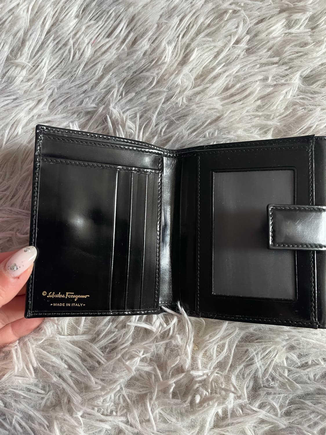 페라가모 블랙 반지갑 상품이미지3