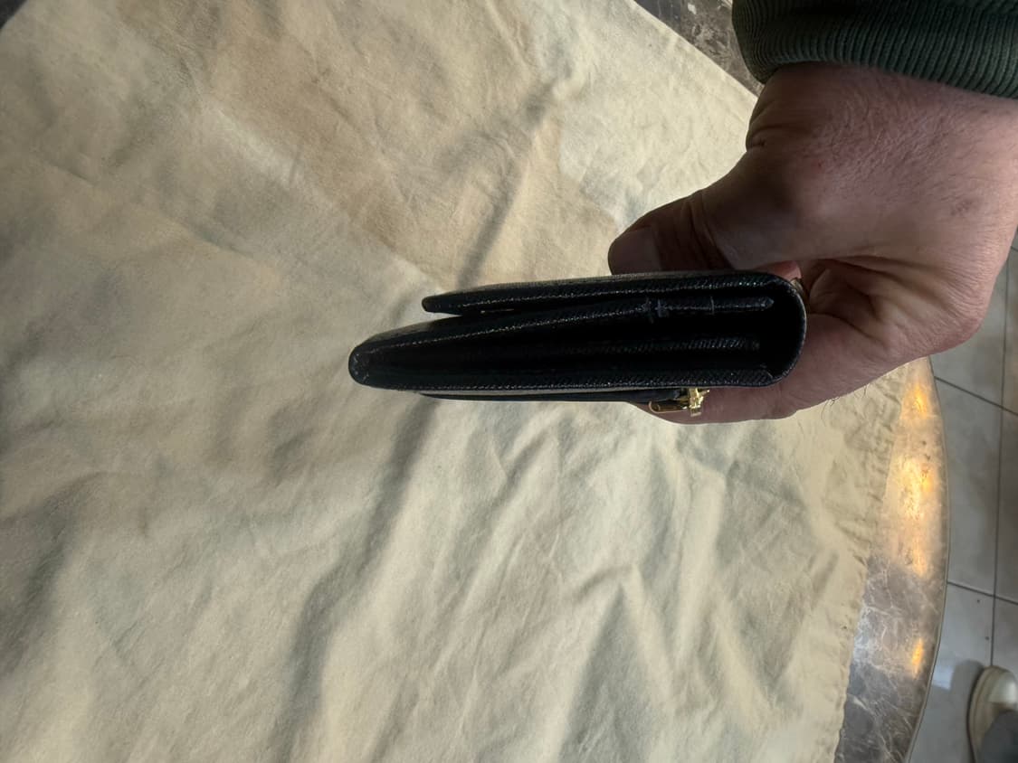 정품 프라다 사피아노 장지갑 팝니다 상품이미지3