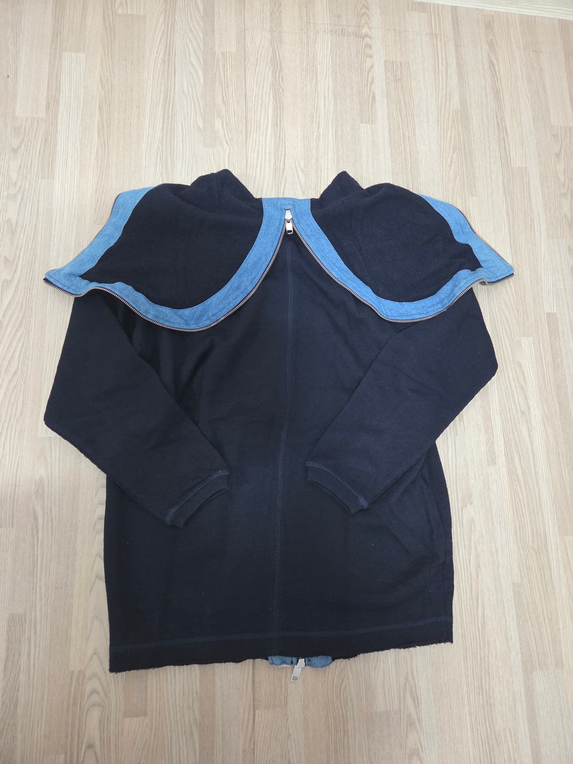 Diesel 블랙 색상 후드 집업(불가리아) 상품이미지5