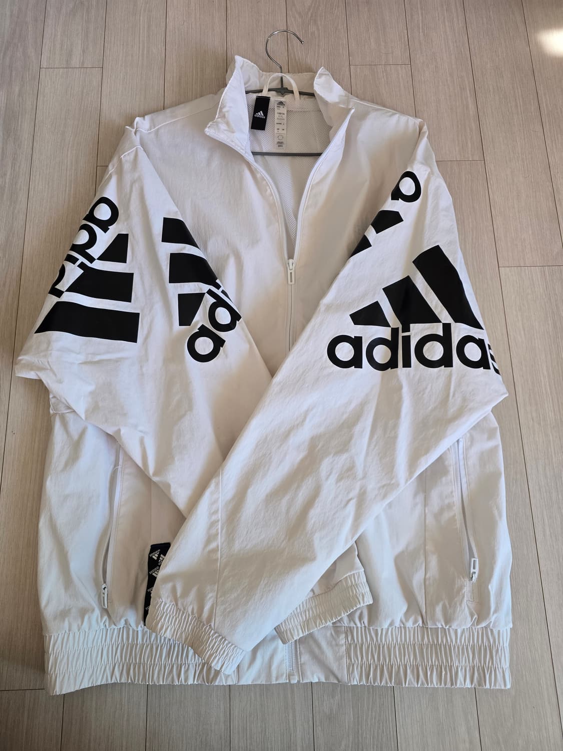 아디다스.바람막이 윈드브레이커 상품이미지3