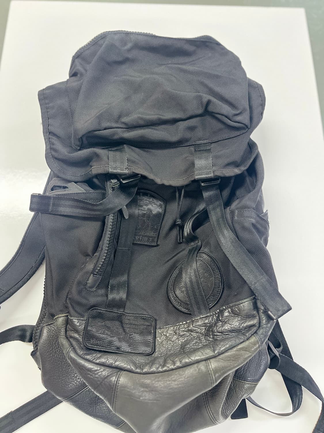 올드 비즈빔 아카이브급 25L 발리스틱 올블랙 패치 백팩 상품이미지1