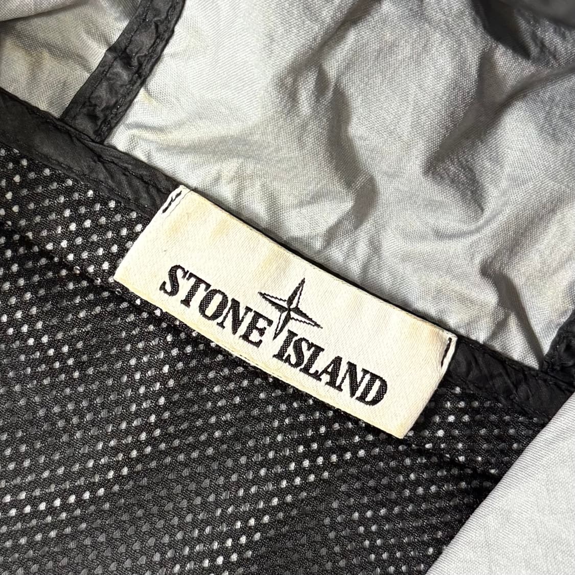 [L/당일출고]스톤아일랜드 멤브라나 TC 바람막이 상품이미지3