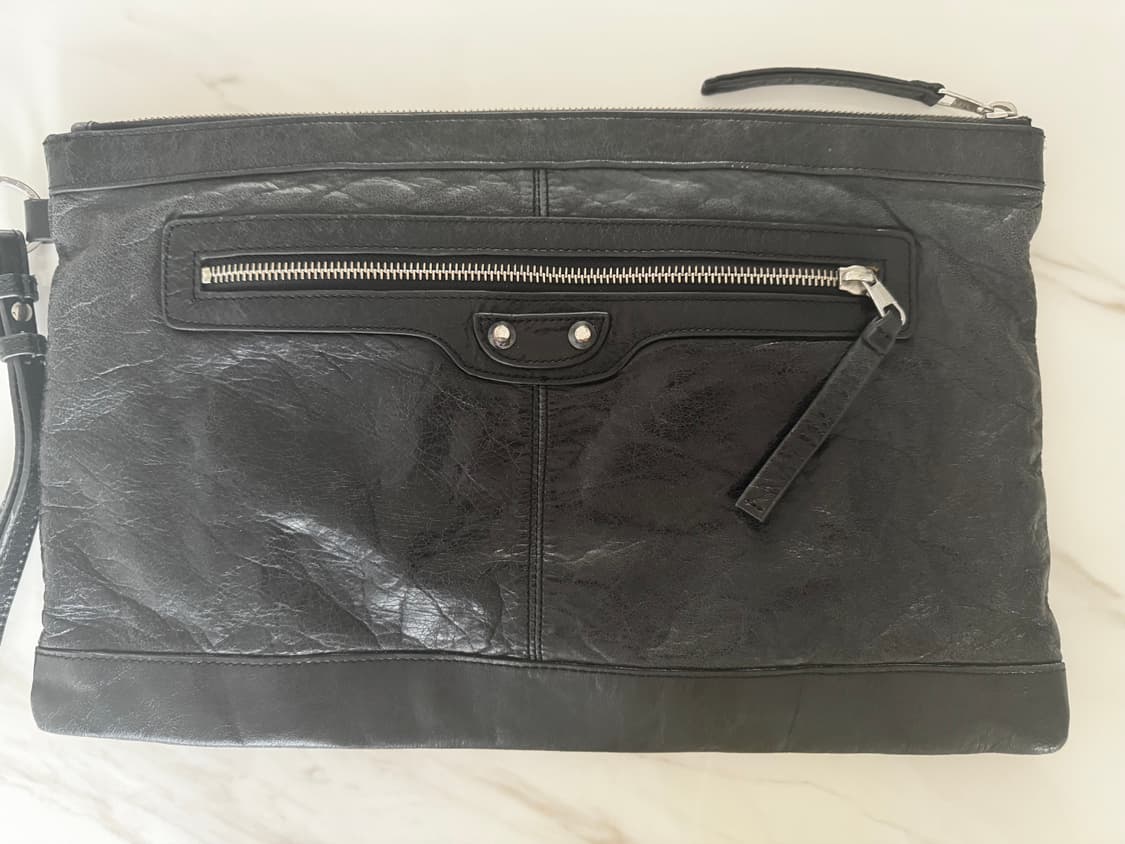 발렌시아가 블랙 가죽 클러치 상품이미지2