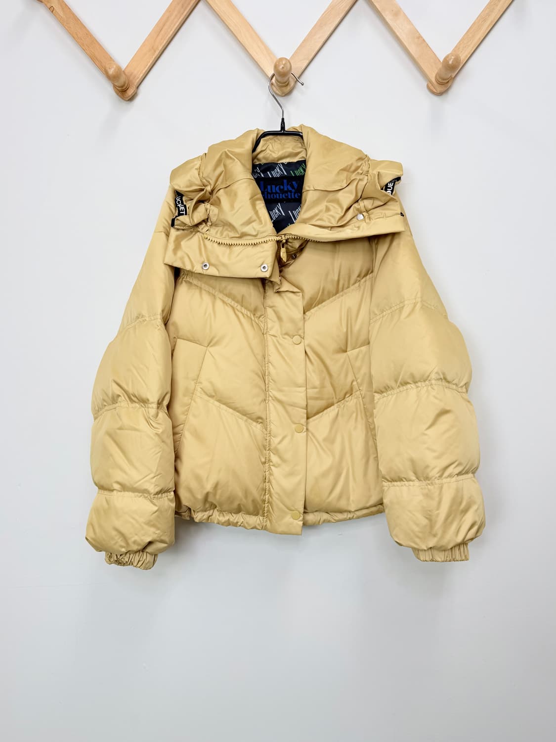 럭키슈에뜨 와이드카라 구스다운 숏패딩 상품이미지1