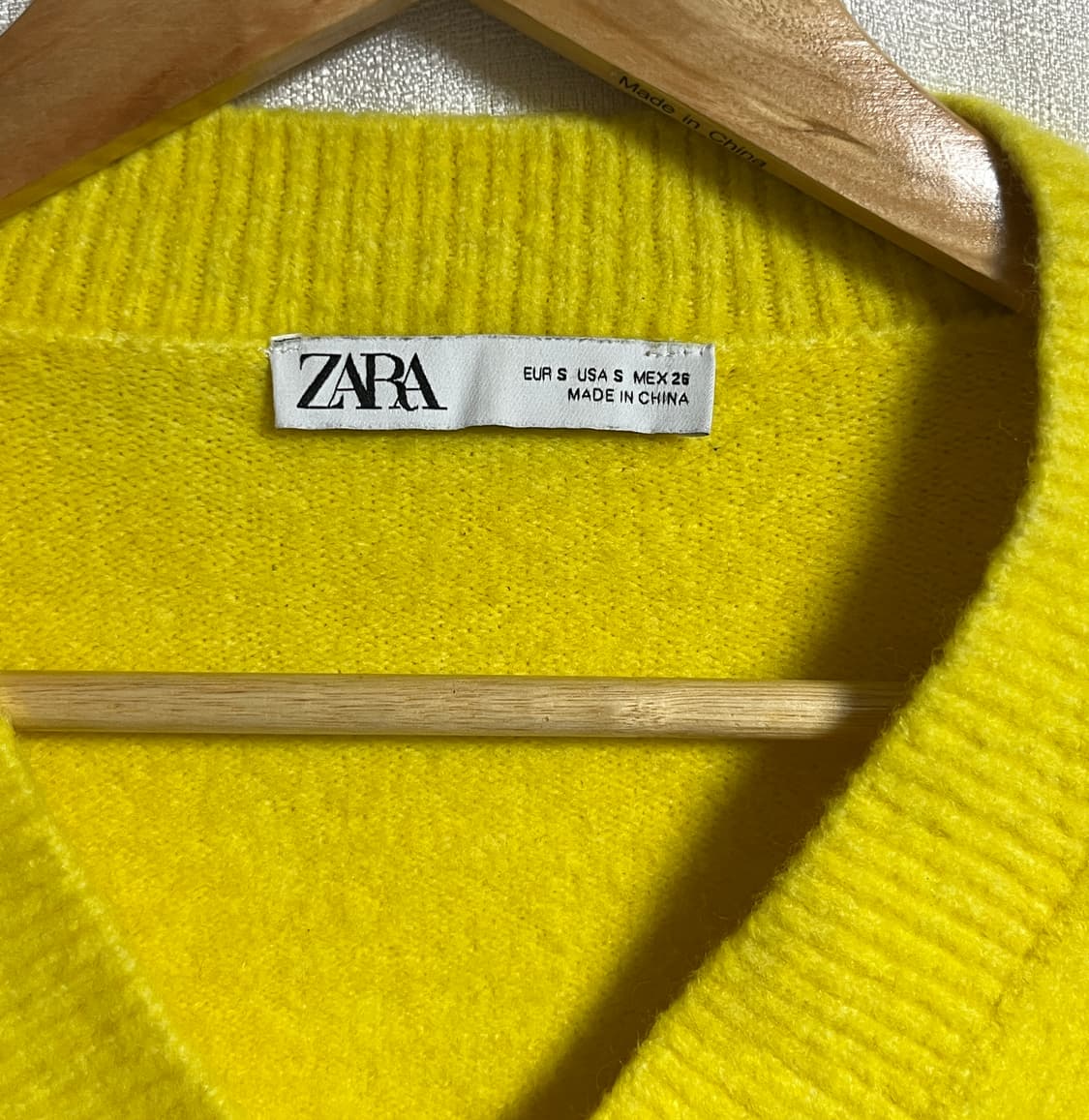 자라 오버핏 크롭 브이넥 니트 스웨터 S 상품이미지4