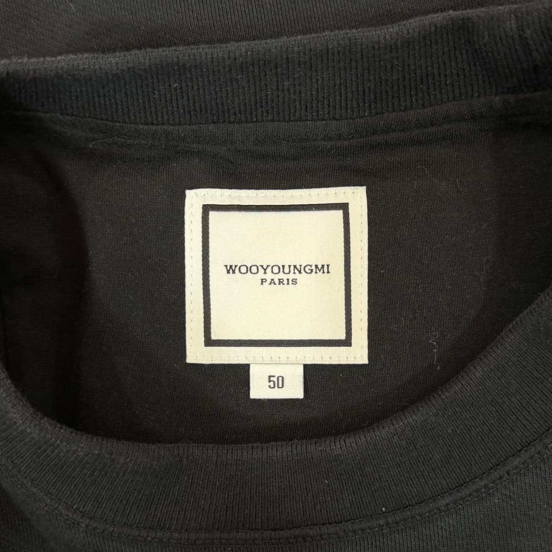 [리오브] 우영미 스퀘어 라벨 맨투맨 상품이미지4