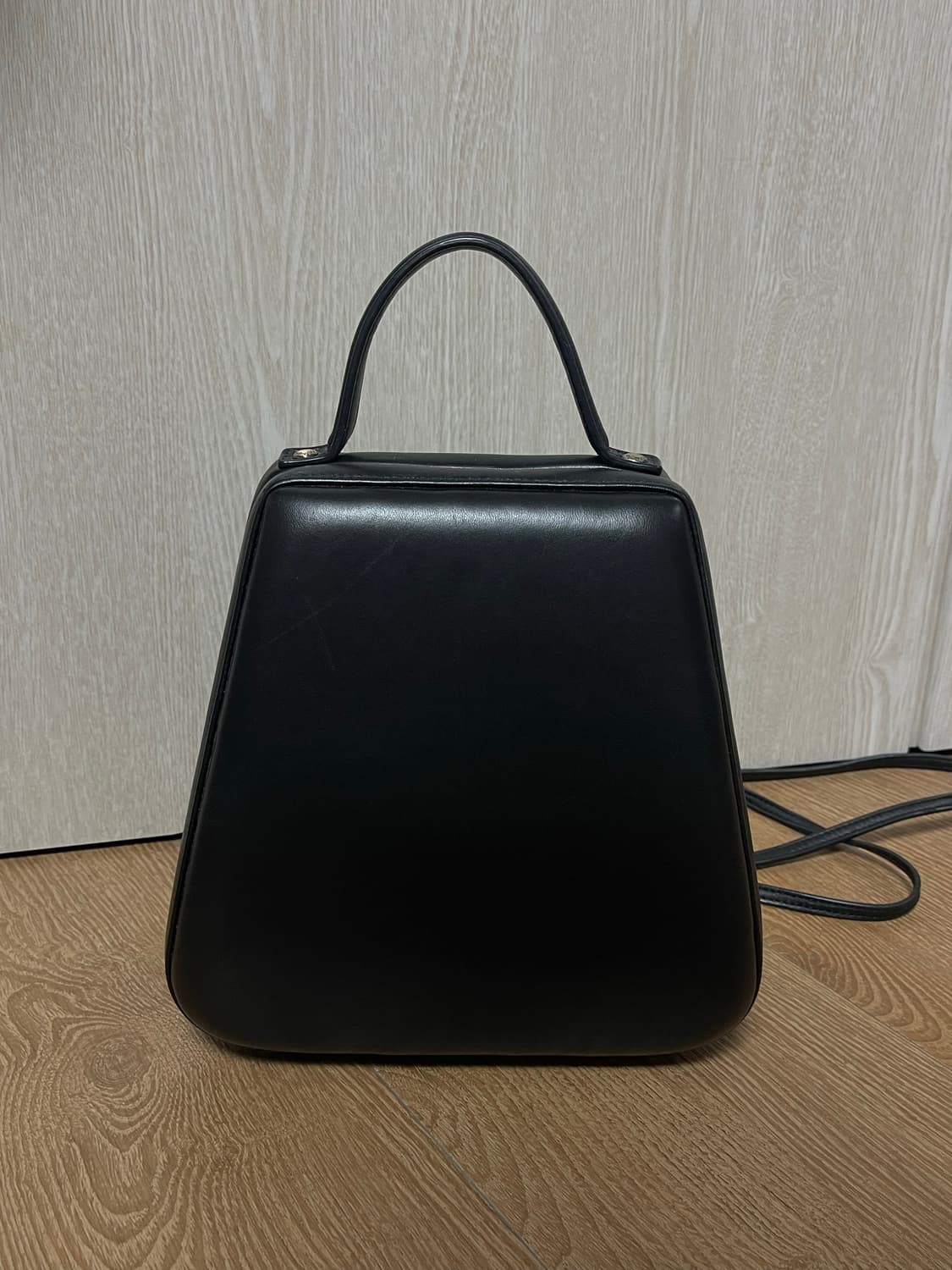 아카이브앱크 쉘 틴 백 상품이미지1