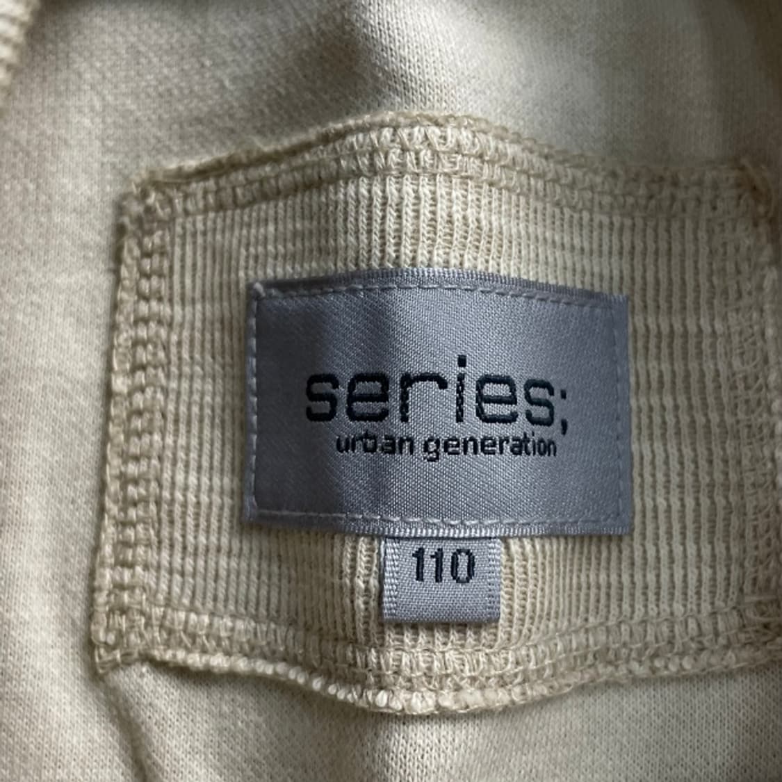 105 시리즈 모크넥 니트 상품이미지4