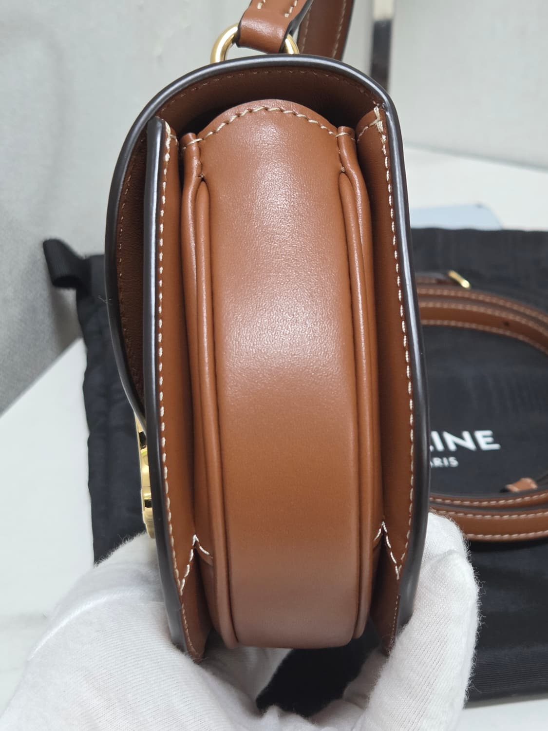 [새상품급] 셀린느 트리오페 클레아 미니 베사체 Tan 상품이미지5