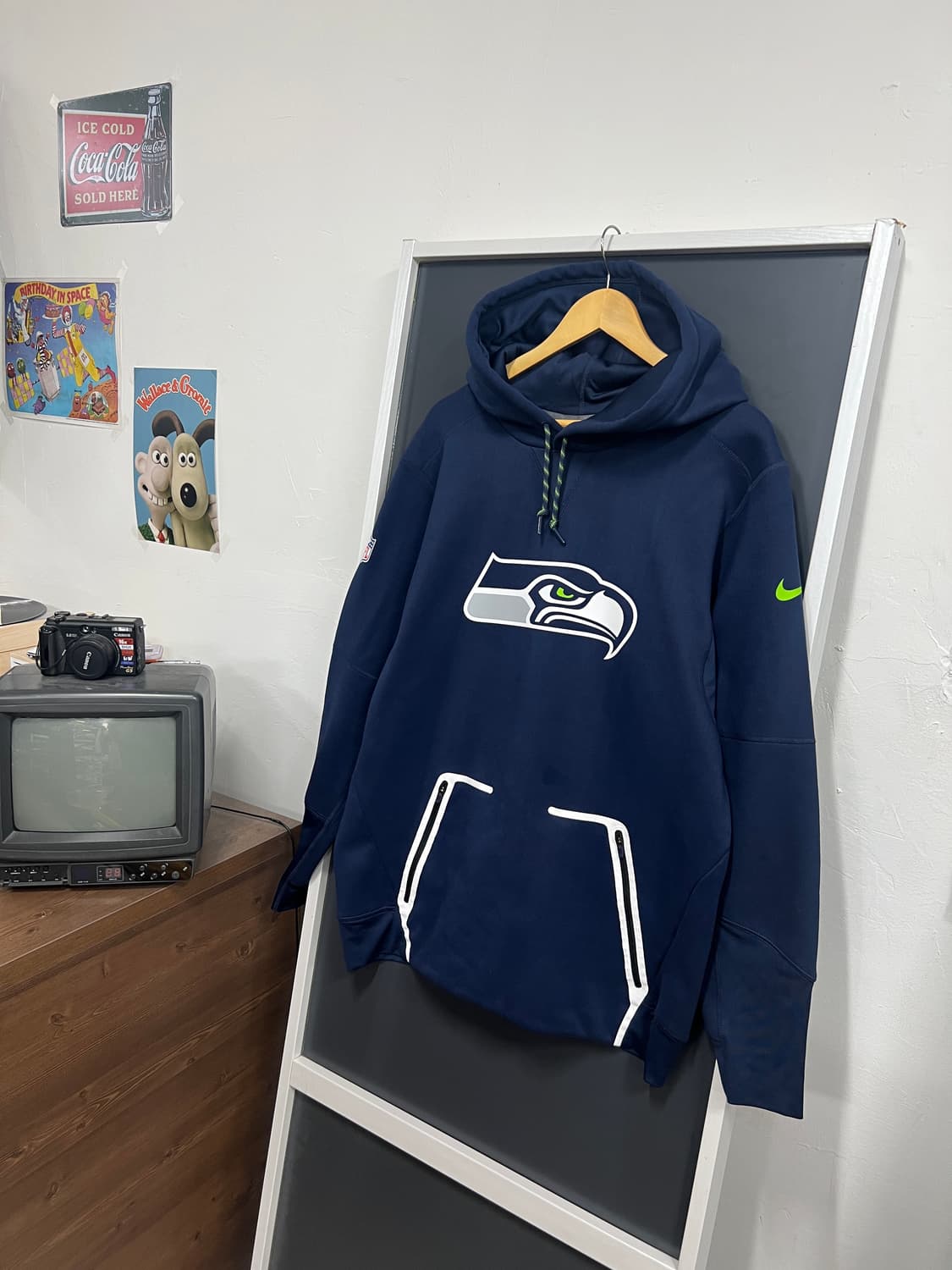 나이키 NFL 시애틀 시호크스 빅로고 풀오버 오버핏 후드티 상품이미지1