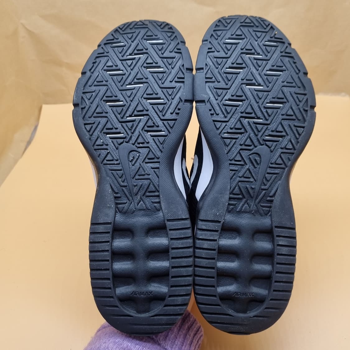 나이키 에어맥스 알파트레이너4 런닝화260. 상품이미지3