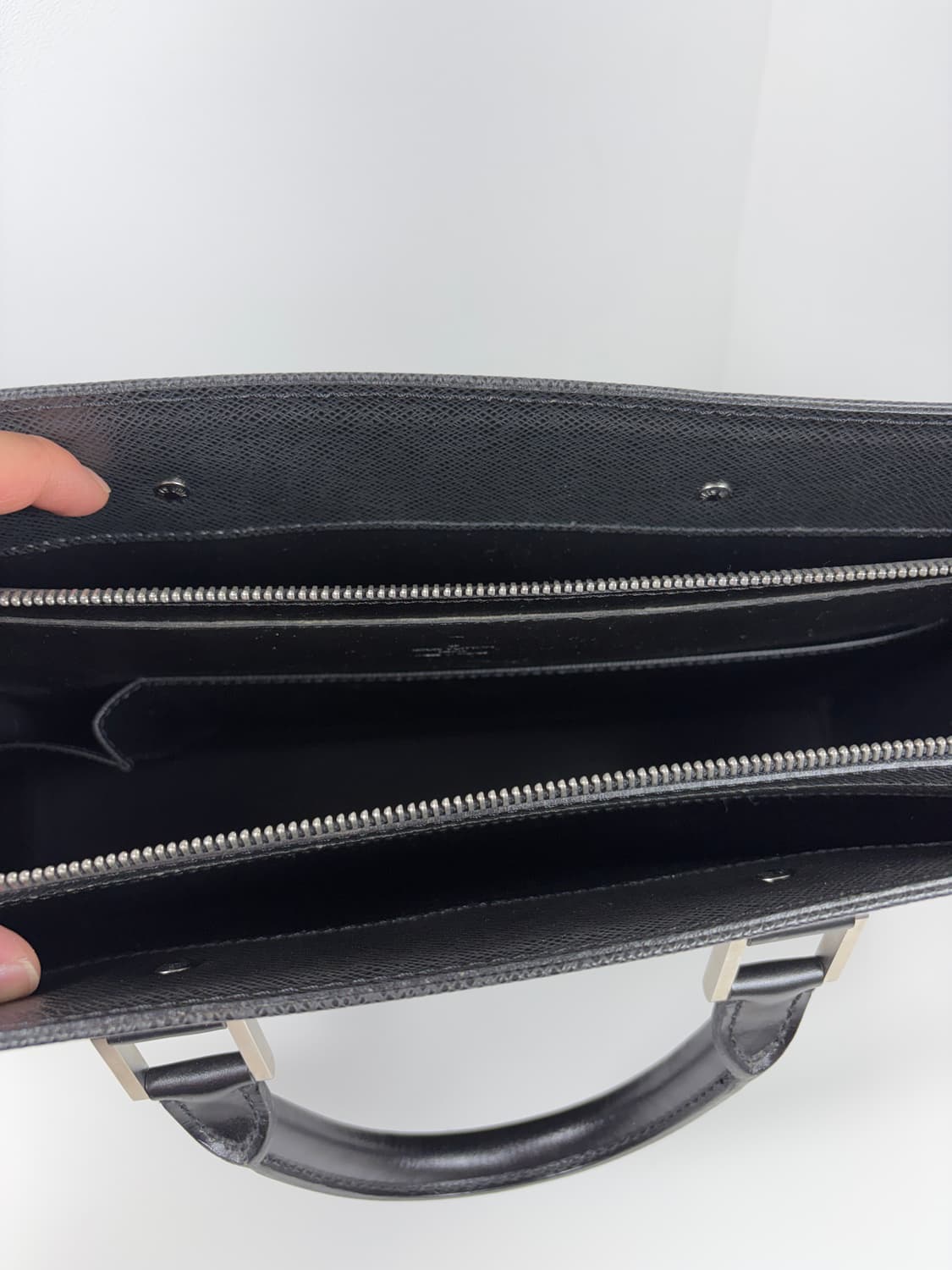 루이비통 M30052 타이가 로잔 서류가방 상품이미지7