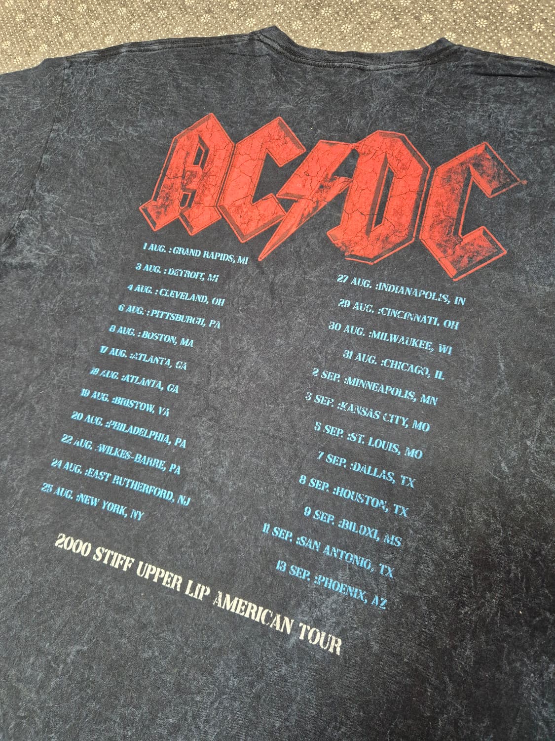 [L,실측XL] ACDC 오피셜 티셔츠 -153 상품이미지4