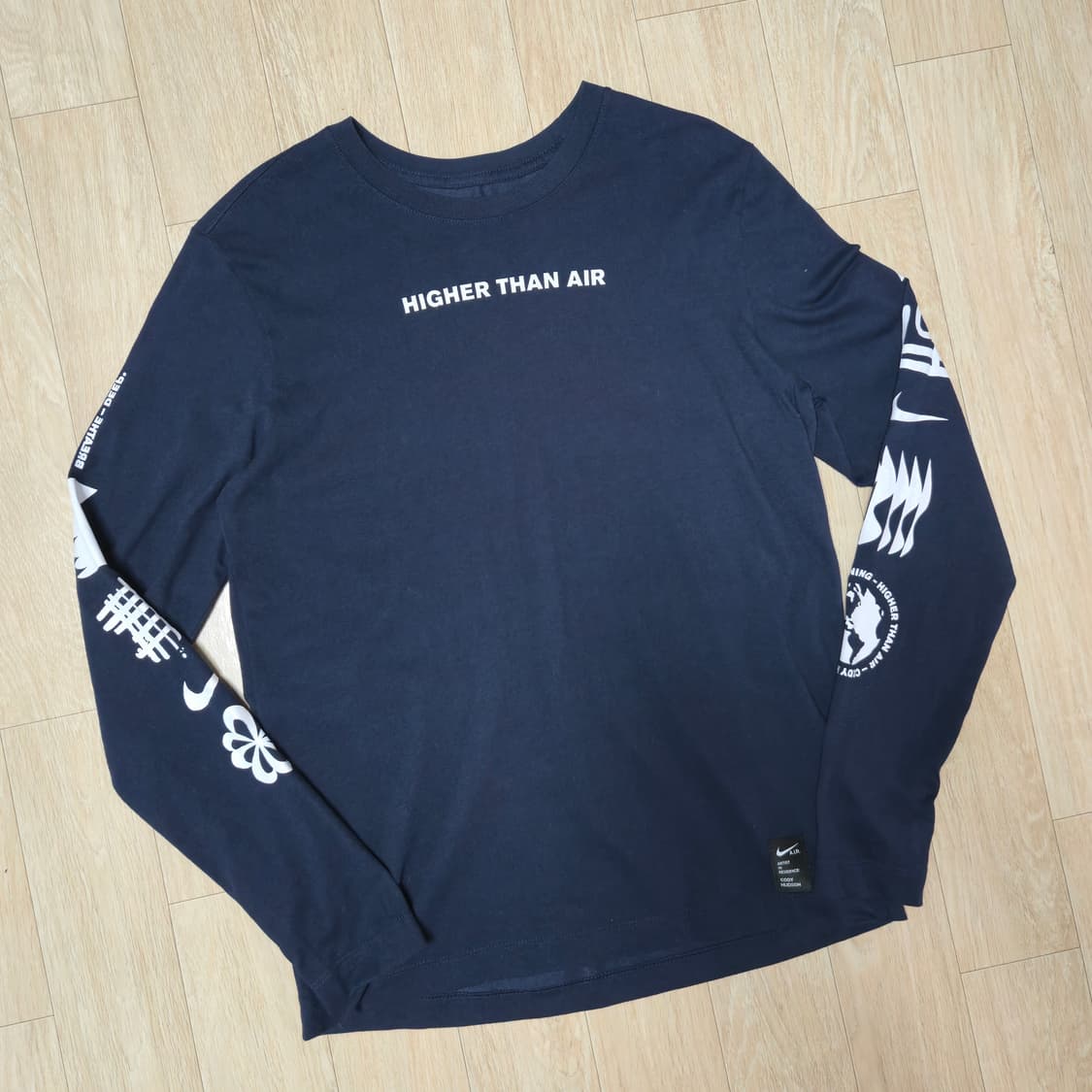 나이키 Higher Than Air 롱슬리브 L 상품이미지2