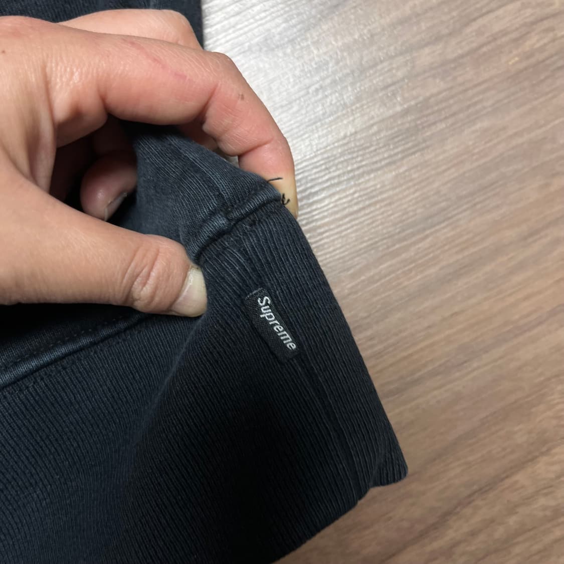 100 꼼데가르송 x 슈프림 스플릿 후드티 상품이미지5