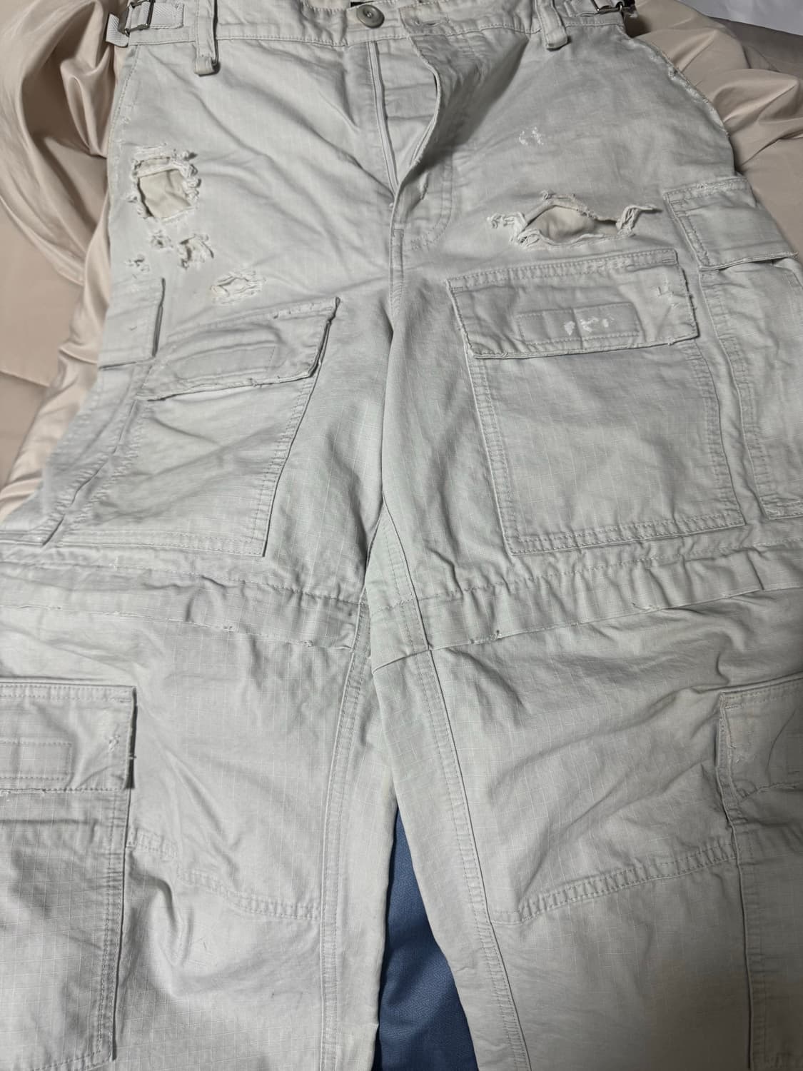 발렌시아가 디스트 라지 카고바지 상품이미지2