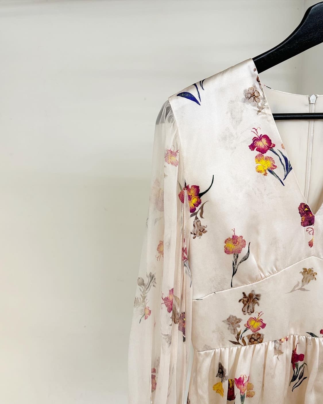 막스마라 라이트핑크 플라워프린팅 세타 블라우스  상품이미지3