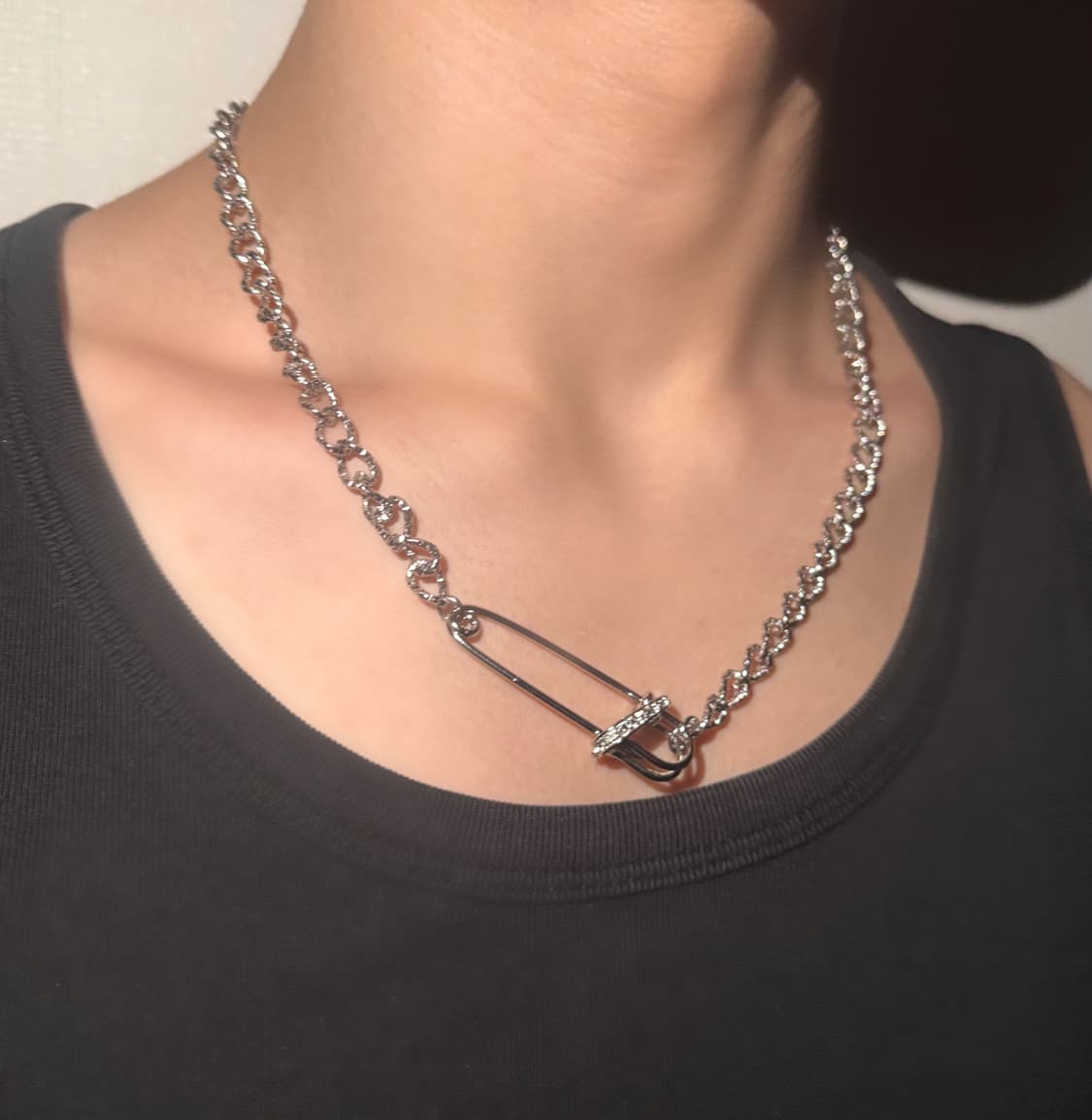 Safety pin necklace 목걸이 상품이미지2