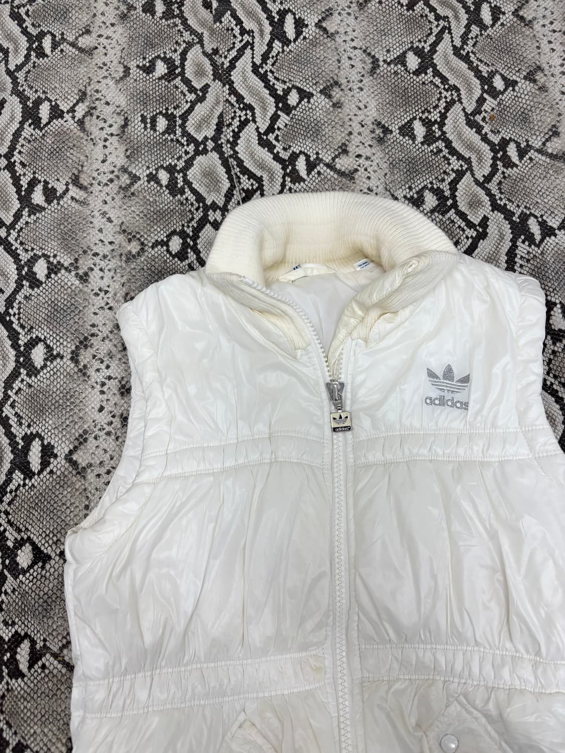 “ADIDAS” Silver Logo White Vest Padding 상품이미지2