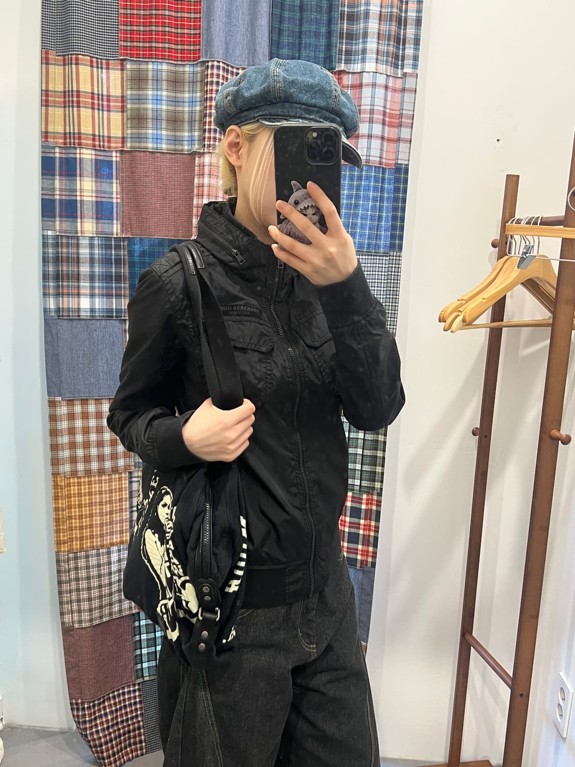 버카루 블랙 나일론 집업 상품이미지3