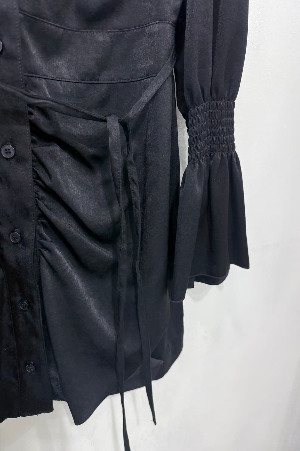 쥴리앤칼라 셔링 블랙 원피스 S 상품이미지4