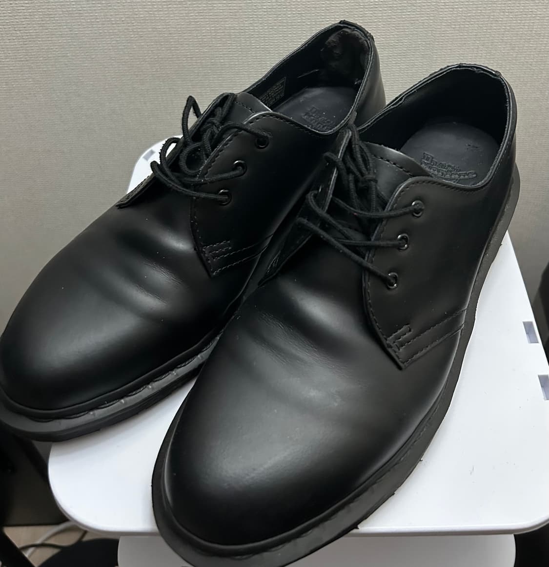 닥터마틴 1461 모노 3홀 더비슈즈 블랙 상품이미지1