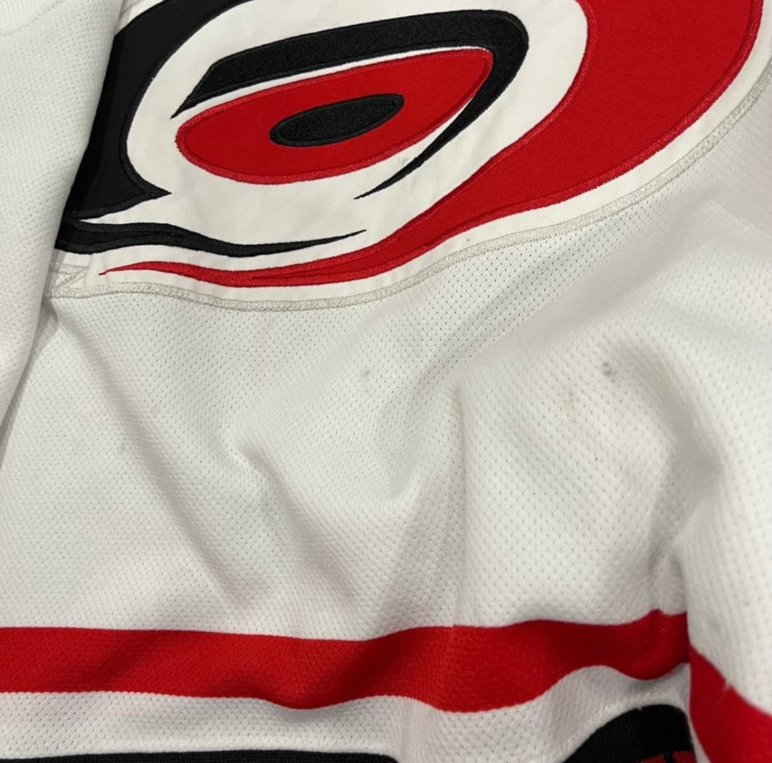 NHL 캐롤라이나 허리케인스 하키 져지 (110) 팝니다 상품이미지3