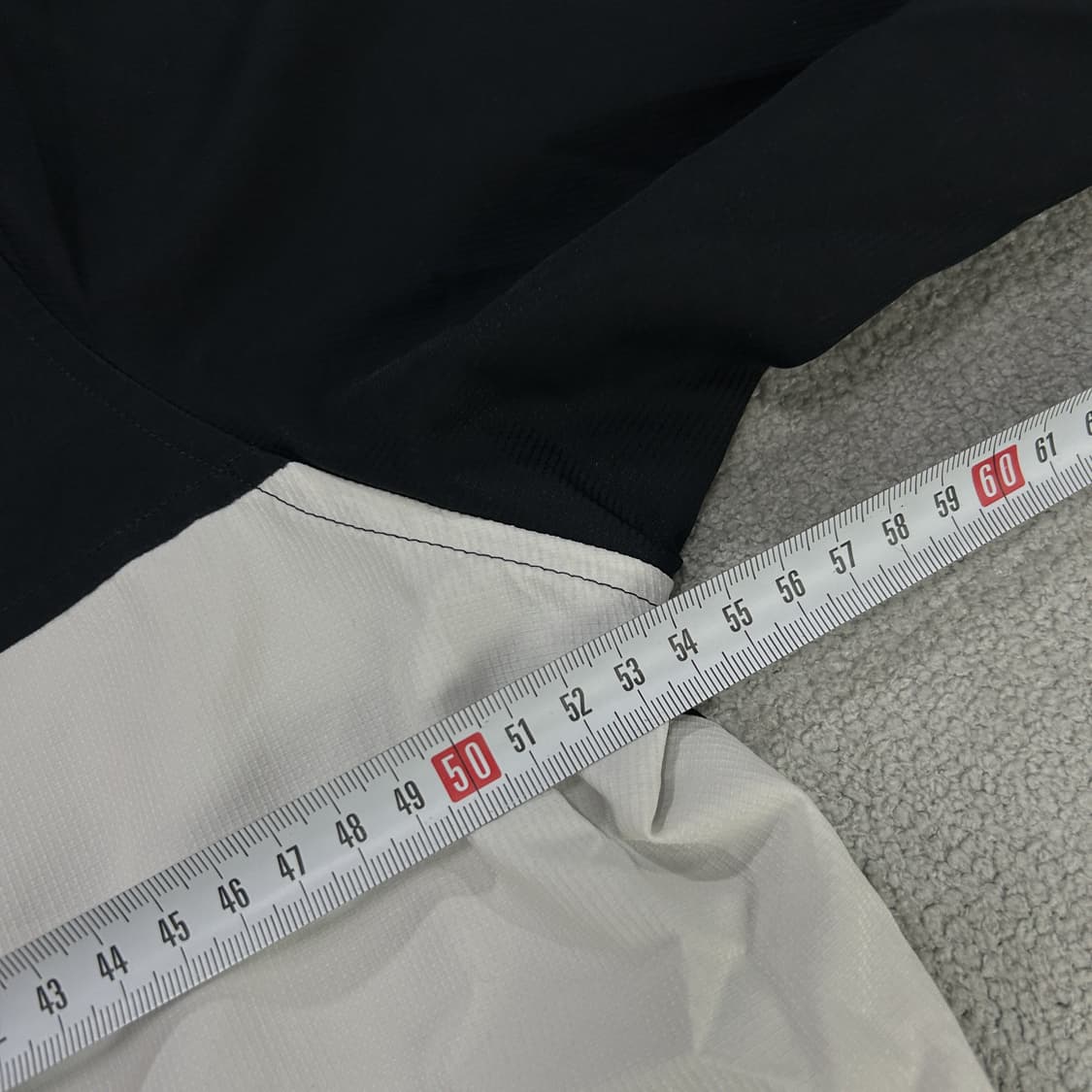 언더아머 블랙/화이트 후드 바람막이 XL 상품이미지5