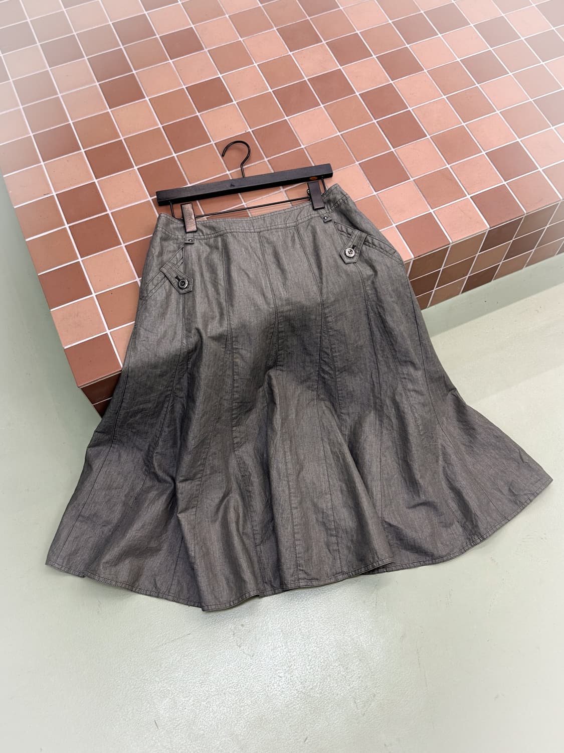 silky gray button skirt 상품이미지1