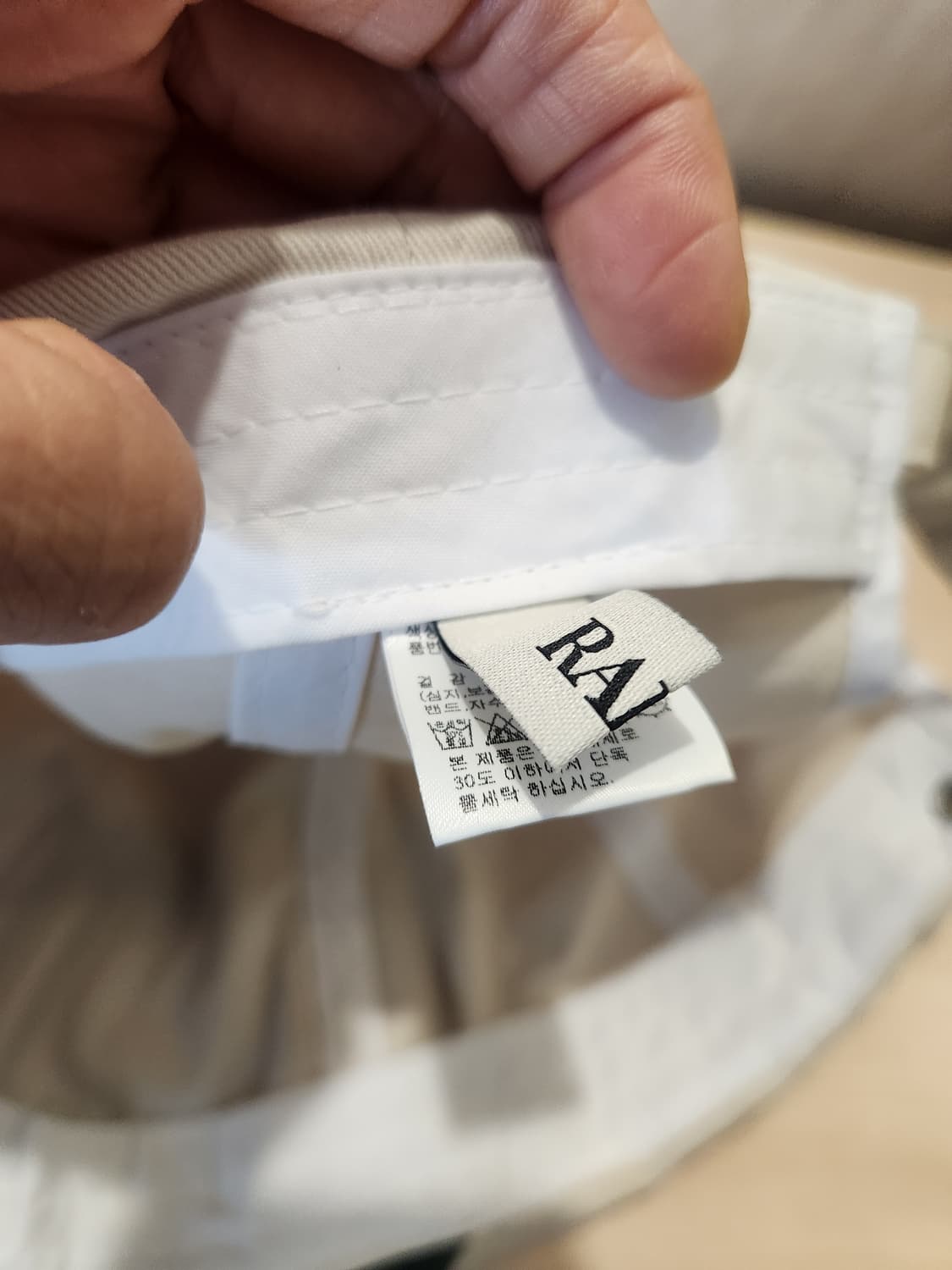 RAIVE 스튜디오 로고 볼캡 🧢 화이트✕그린 빈티지 무드 상품이미지6