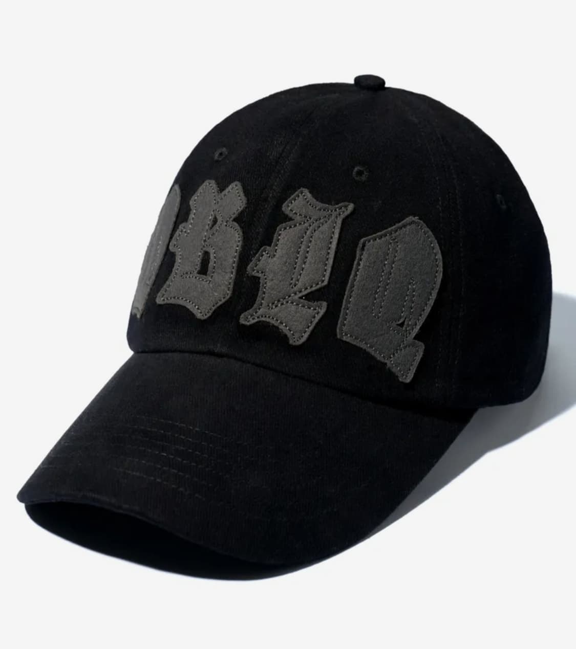 아이돈워너셀 
Oblique Sector Maxi Cap Black 상품이미지2
