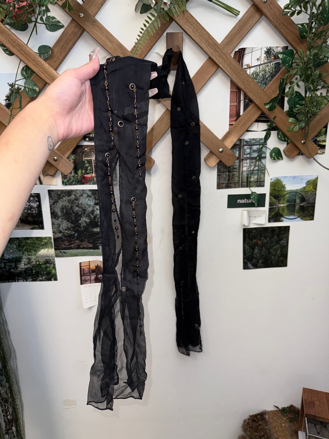 Black oriental eyelet beads silk scarf 상품이미지2