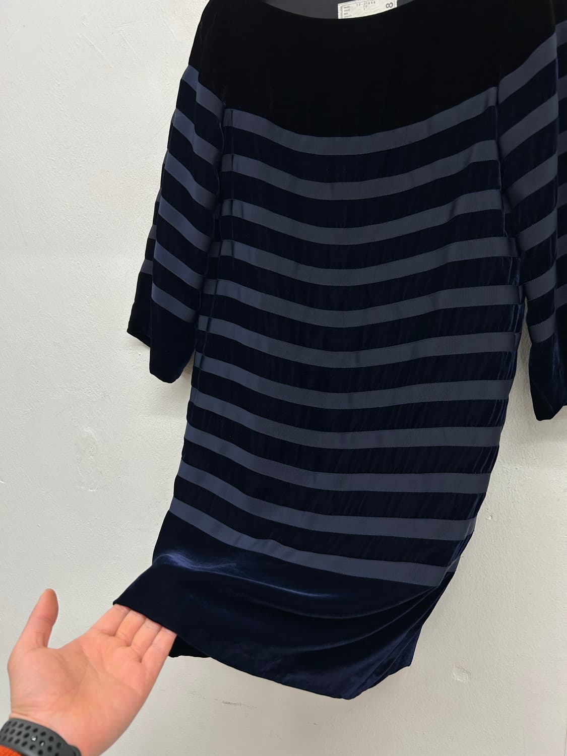 SACAI 사카이 벨벳 스트라이프 반팔 원피스 상품이미지2