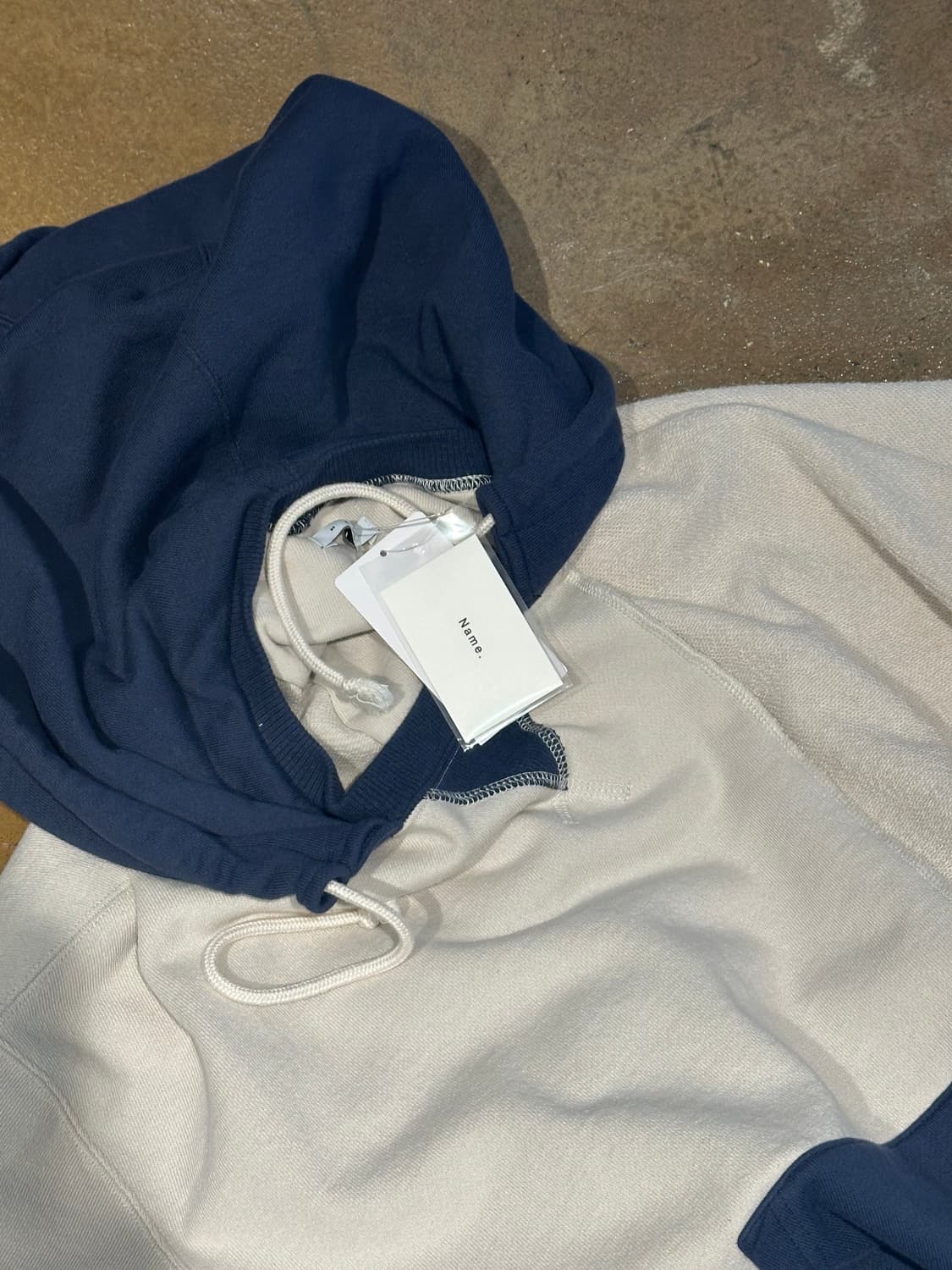 Name. Asymmetric Switching Hoodie 상품이미지5