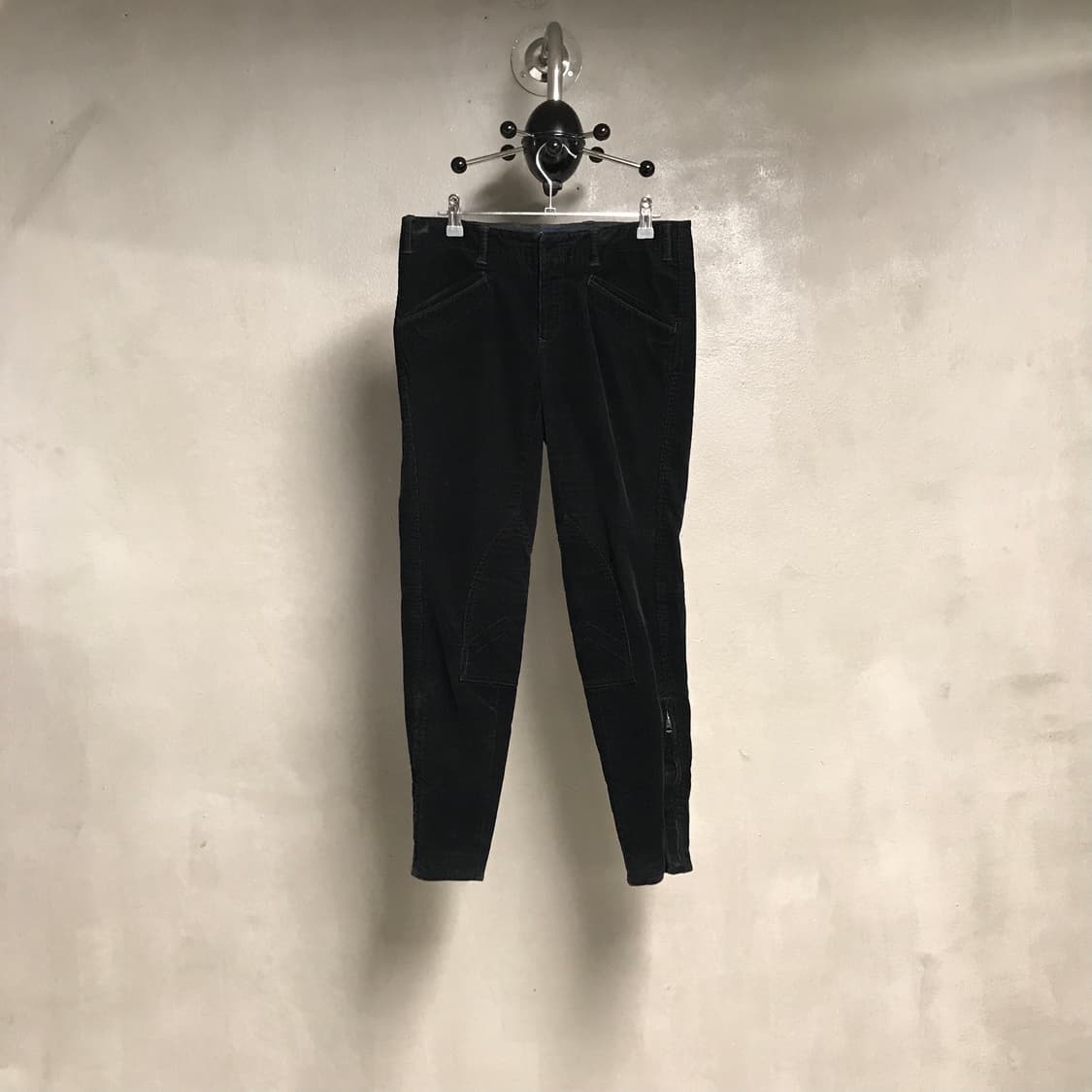 폴로 랄프로렌 코듀로이 승마 팬츠 블랙 4(W) 상품이미지1
