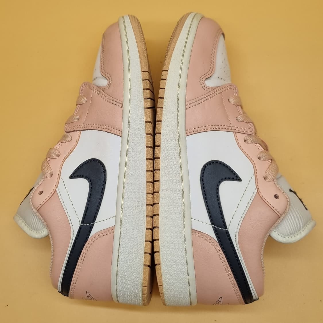 나이키 조던 로우 아크틱핑크 운동화 225. 상품이미지5