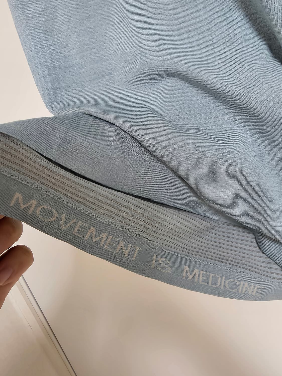 온러닝 메탈 벤트 테크 m 반팔 상품이미지3