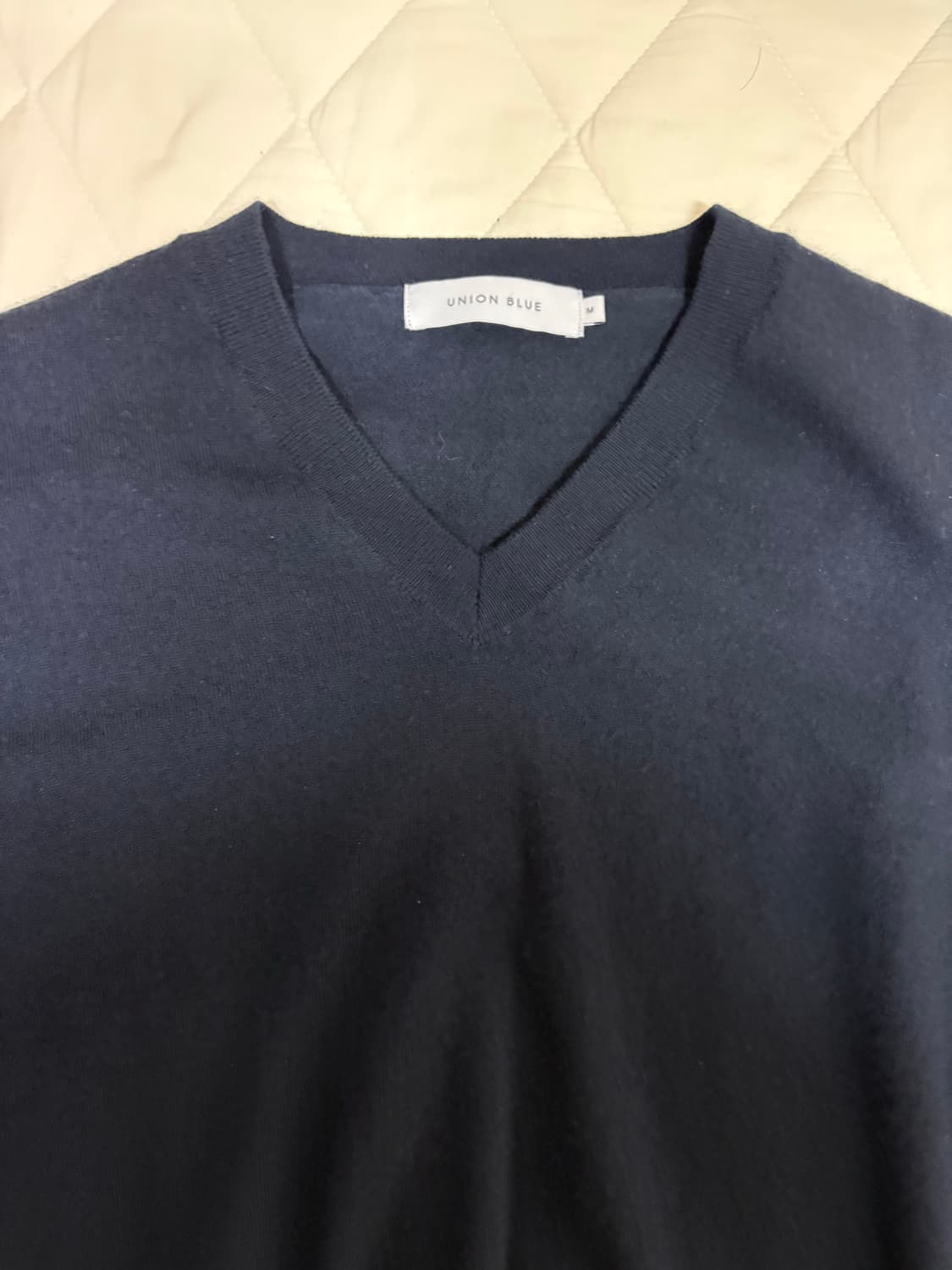 유니온블루 V넥 니트 다크네이비 상품이미지2