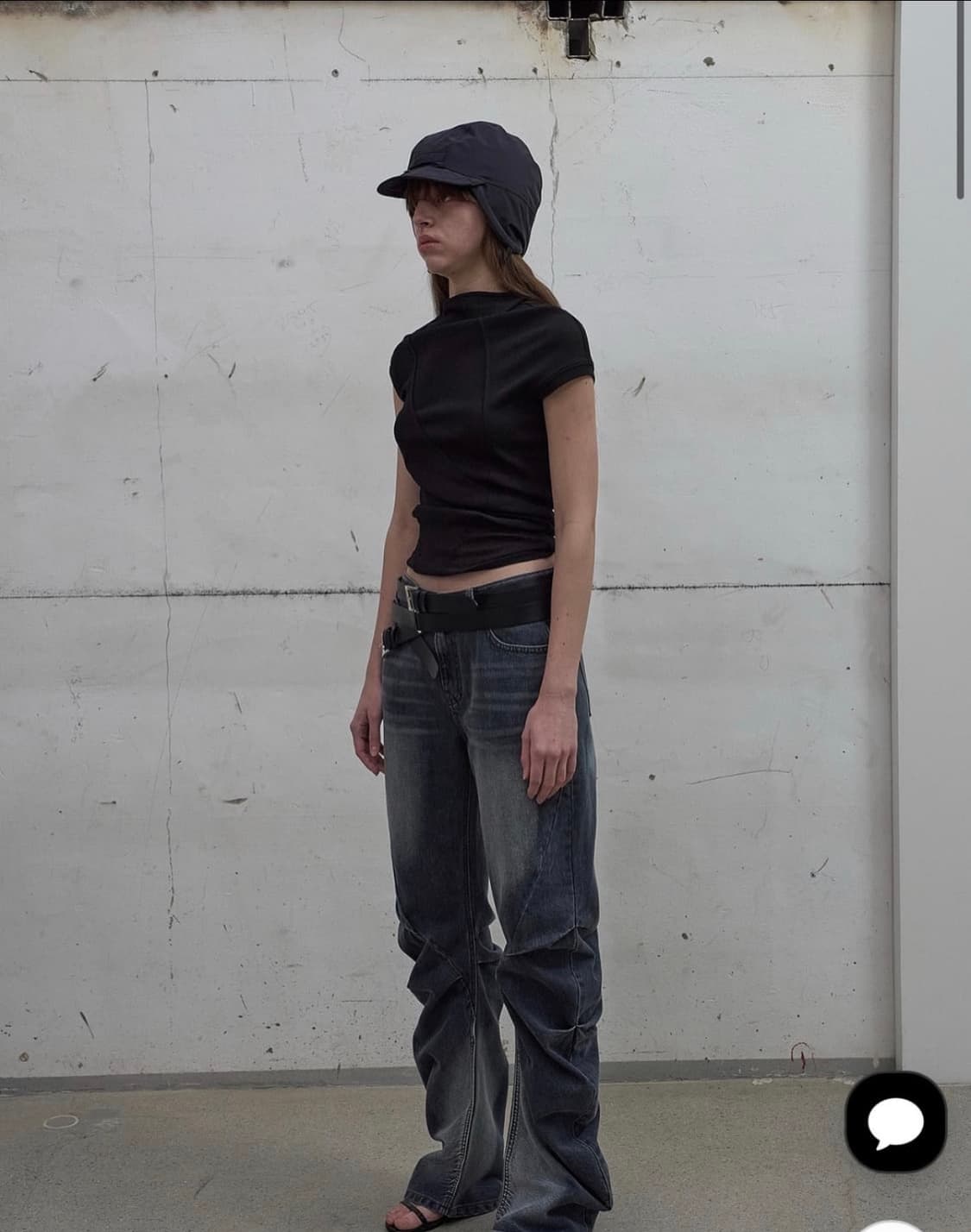 Icdc 커브드데님 CURVED-SEAM WASHED DENIM 상품이미지4