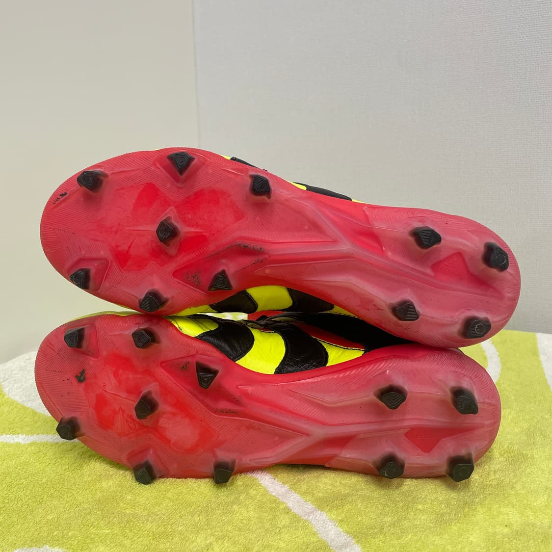 아디다스 프레데터 ACCELERATOR FG 265mm BB7412 상품이미지5