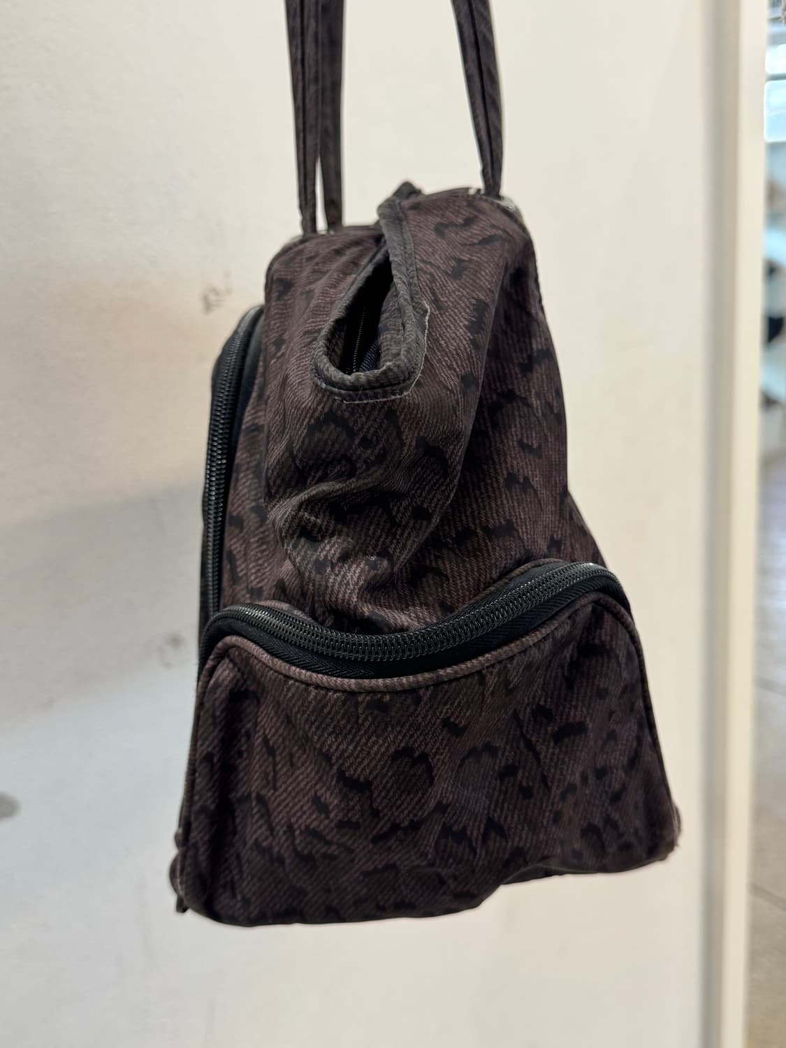 Diesel Leopard Pattern Shoulder Bag 상품이미지4