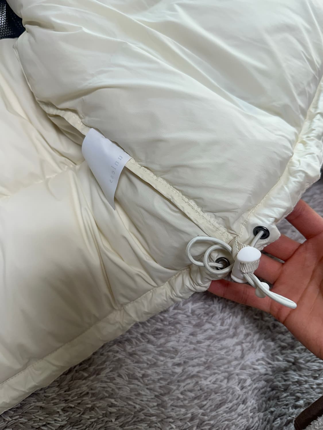 블랙업 로알린 세미크롭 숏패딩 아이보리 상품이미지9