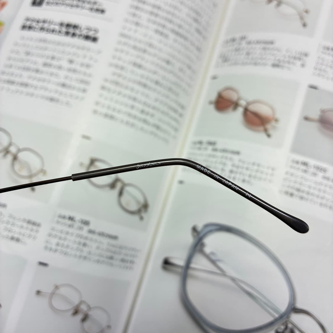 SANTA MONICA 산타모니카 티타늄 실버 반무테 일본 안경 상품이미지5